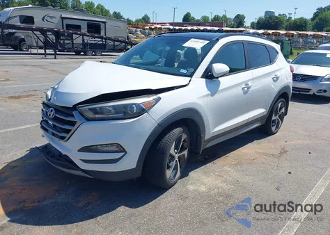 2018 Hyundai Tucson Value из США, поврежденный, VIN KM8J33A20JU695910